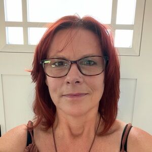 Meet your Posher, Angie